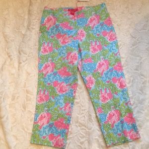 NEW! Lion 🦁 pattern Capris